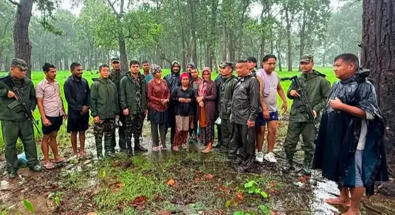 कञ्चनपुरमा च्याउ खोज्दा हराएका महिलाहरुको उद्धार, घर फर्किए