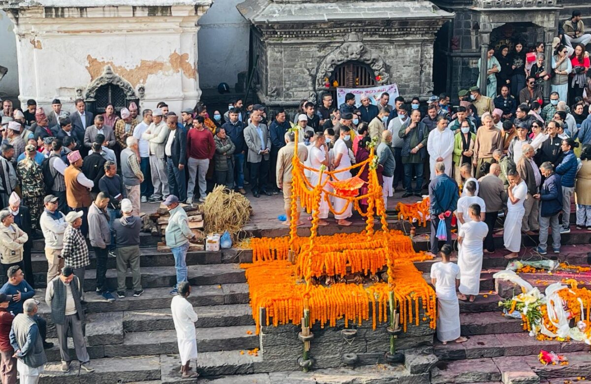 पूर्वसभामुख दमननाथ ढुंगानाको पशुपति आर्यघाटमा गरियो अन्त्येष्टि