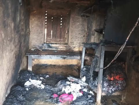 सुर्खेतको चौकुने गाउँपालिका वडा न ५ हडाकाँधमा हरी बि सी को घरमा आगलागी