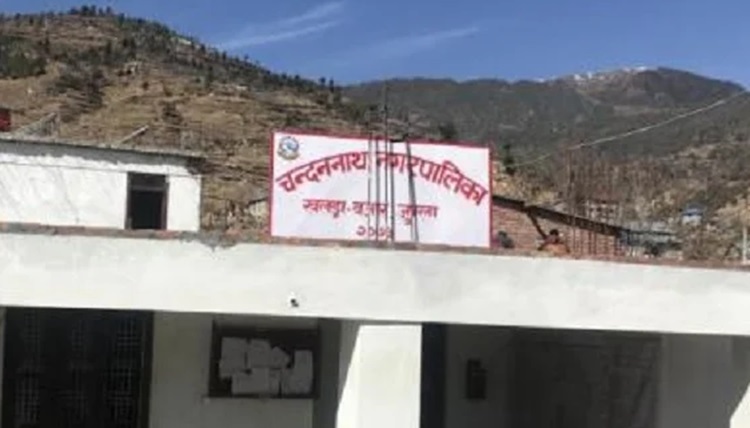 चन्दननाथ नगरपालिकाले फोहर प्रशोधन सुरु गर्दै