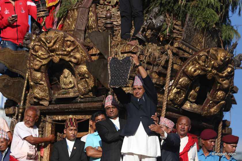 रातो मच्छेन्द्रनाथको भोटो आज देखाइँदै, काठमाडौँ उपत्यकामा सार्वजनिक बिदा