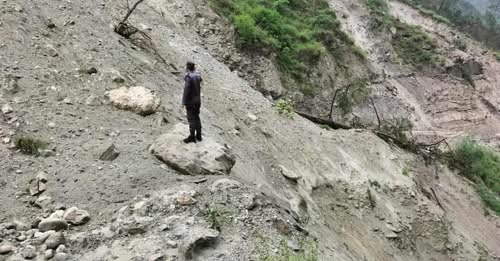 सञ्चालनमा आयो कर्णाली करिडोरको खच्च सडक