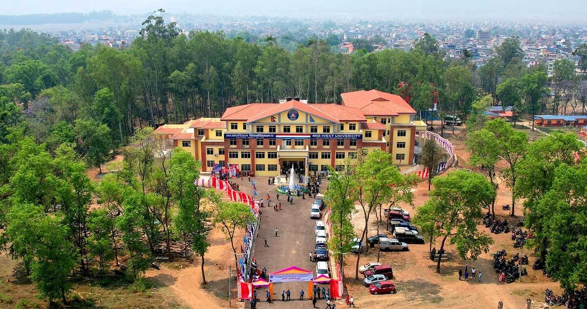 मध्यपश्चिम विश्वविद्यालयमा असन्तुष्टि: माग नमानिए साउन २३ देखि प्रशासन ठप्प पार्ने चेतावनी