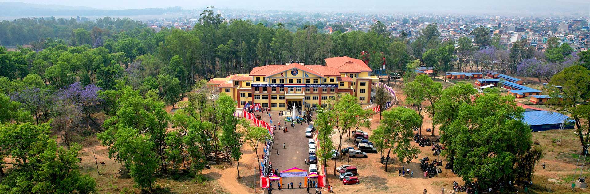 मध्यपश्चिम विश्वविद्यालयमा असन्तुष्टि: माग नमानिए साउन २३ देखि प्रशासन ठप्प पार्ने चेतावनी