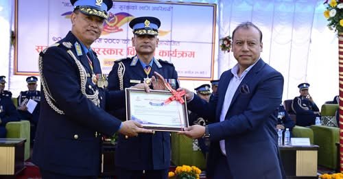 प्रहरी दिवसको अवसरमा एनआरएनए अध्यक्ष श्रेष्ठ सम्मानित