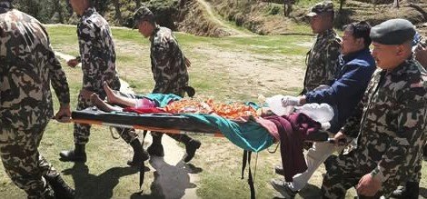 बाजुराकी सुत्केरीलाई हेलिकप्टरबाट उद्धार गरी सुर्खेत ल्याइयो