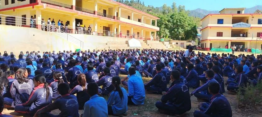 पुरानो खानेपानी मुहान सुकेपछि मावि च्युरामा खानेपानी अभाव बिधार्थी मर्कामा