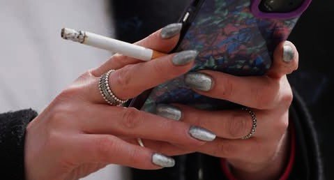 २००८ पछि जन्मेकाले बेलायतमा जीवनभर चुरोट किन्न नपाउने