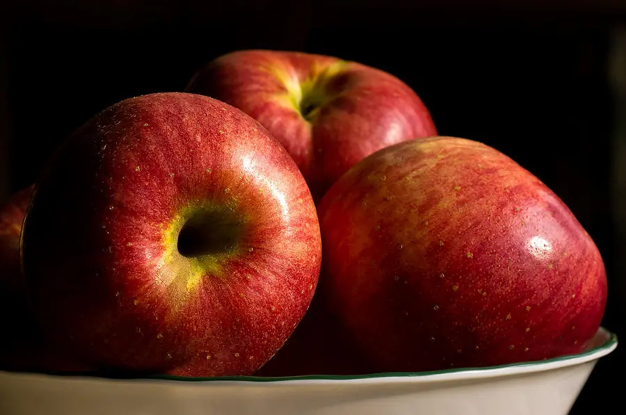 स्याउमा पाइने भिटामिनले स्वास्थ्यमा ल्याउँछ चमत्कारिक लाभ